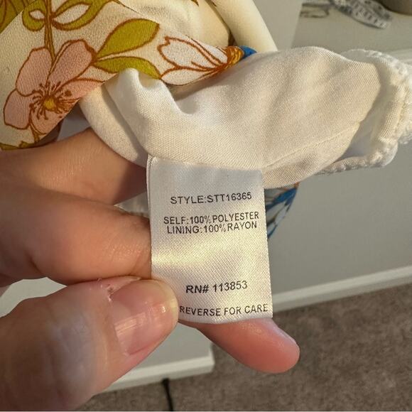 Tuckernuck Sugarlips Cream Pink Blue Floral Ruffled Blouse Top Small - Picture 9 of 12